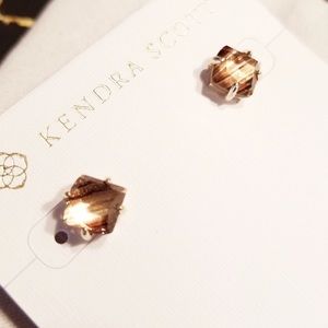 Kendra Scott Aurelia Studs 😍